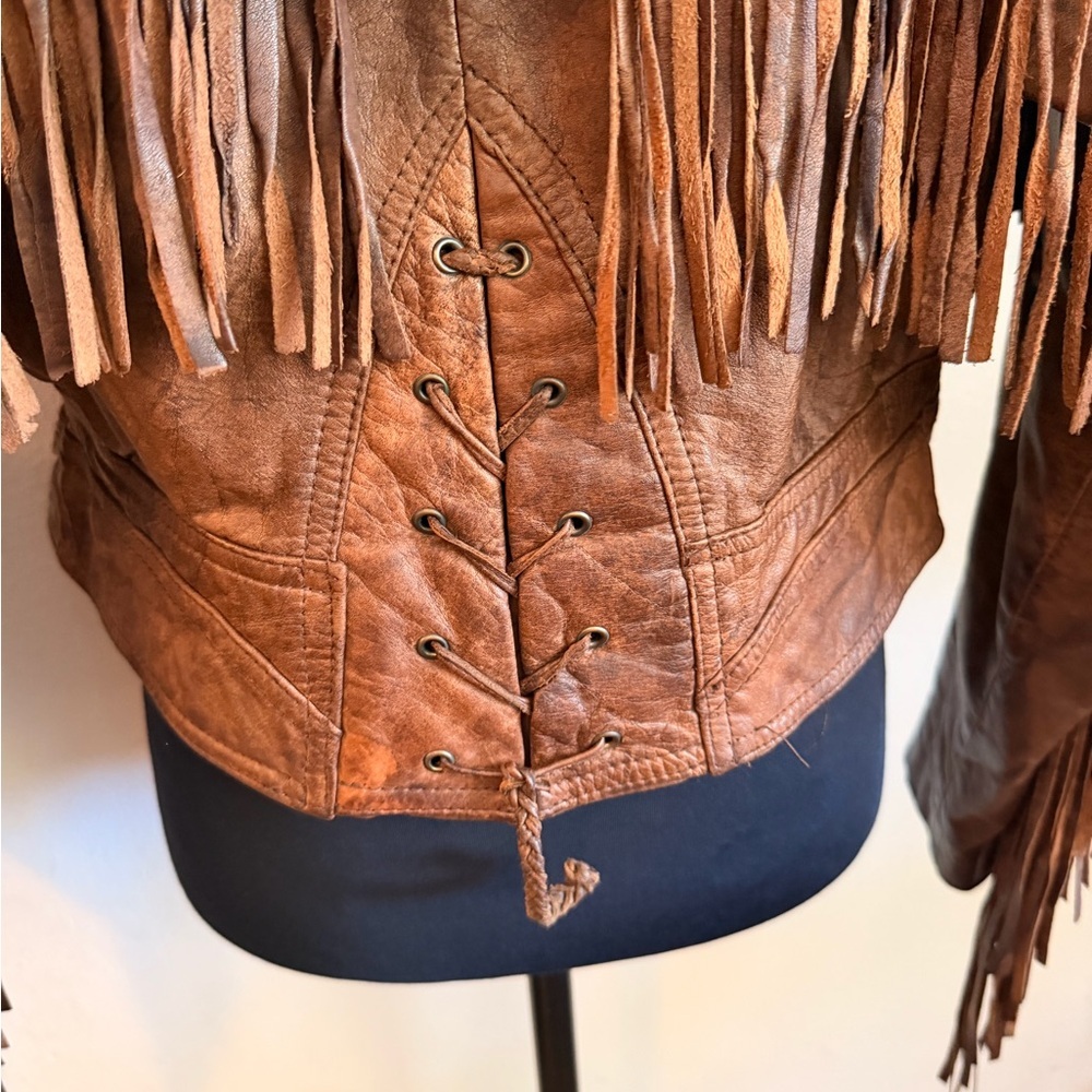 Cropped Brown Fringe Leather Jacket for Women - Picture 4 of 7